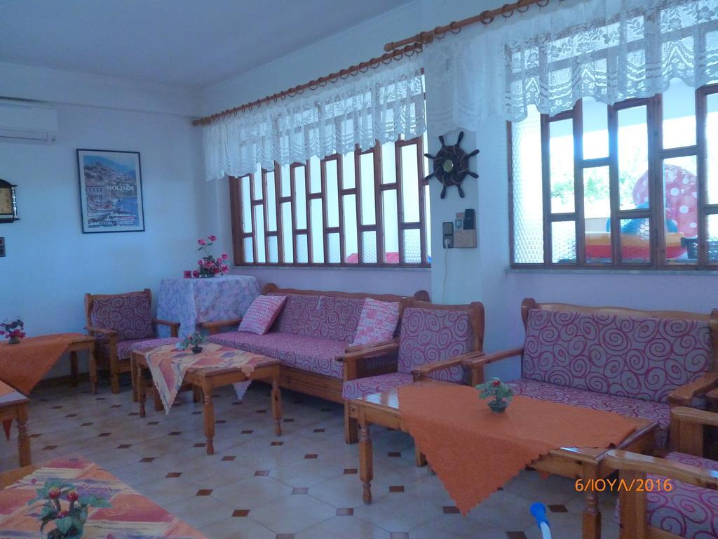 Golden Sun Rooms Pyrgi Thermis Bagian luar foto