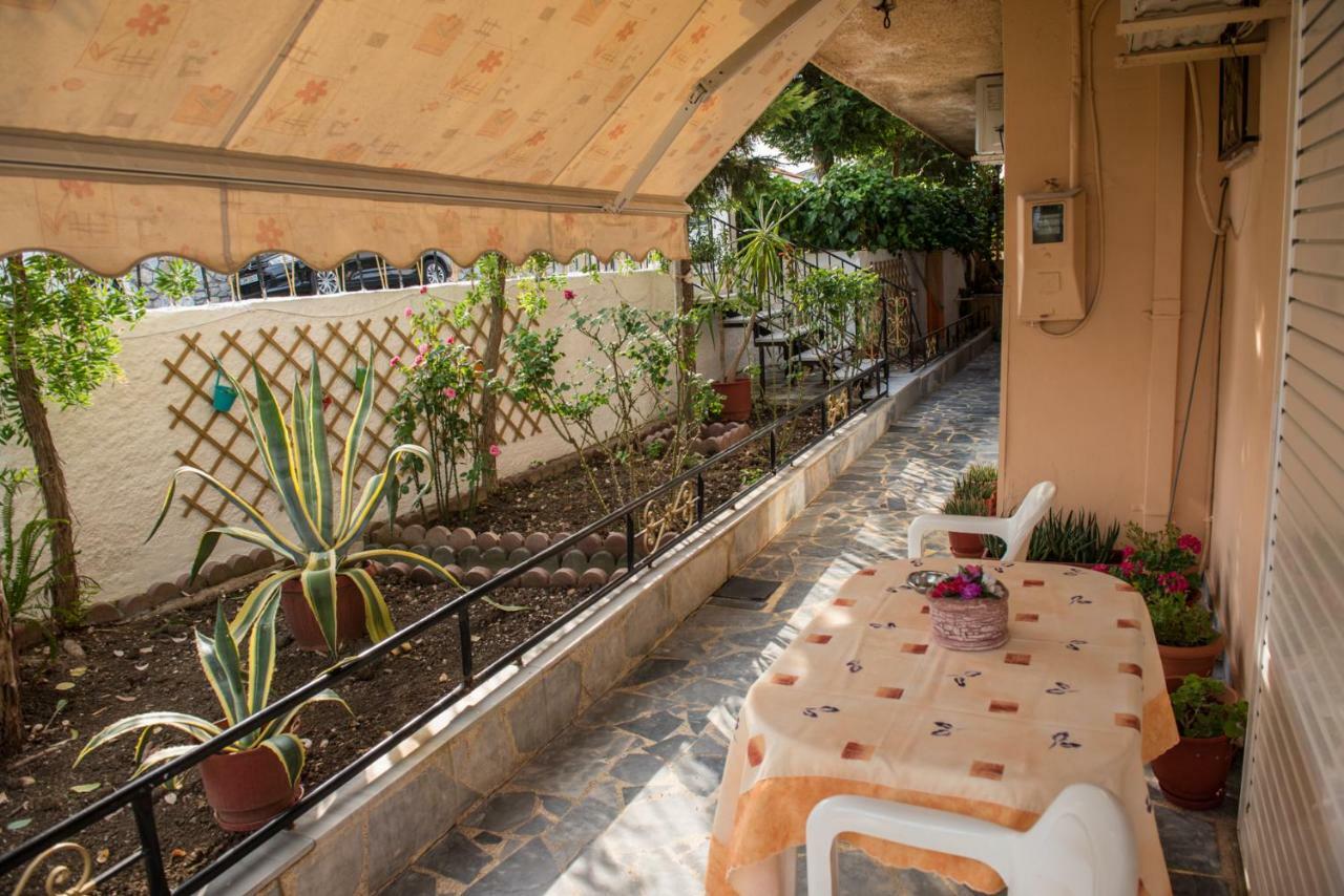 Golden Sun Rooms Pyrgi Thermis Bagian luar foto